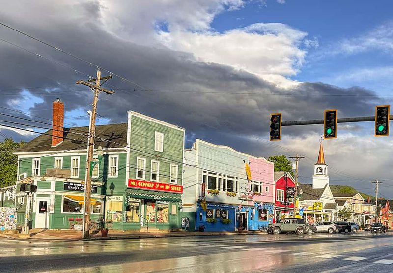 North Conway’s Shift From Quiet Retreat to Tourist Magnet