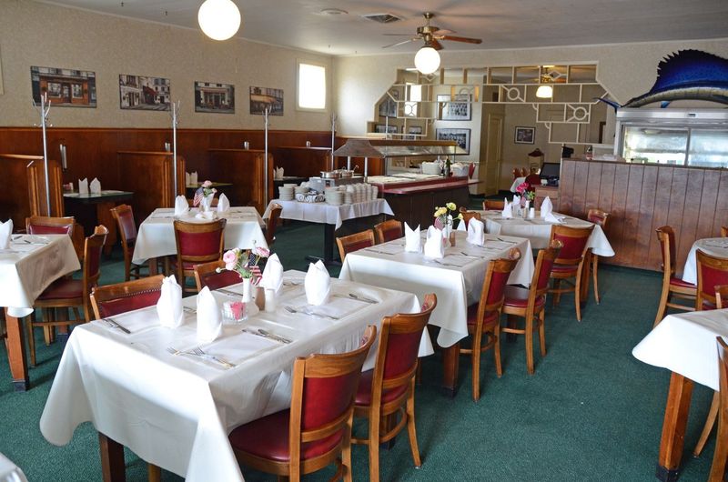 Ariston Café - Litchfield, IL