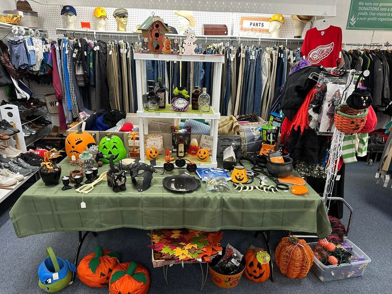Thrift Store Treasure Hunts That Make Michigan a Halloween Goldmine