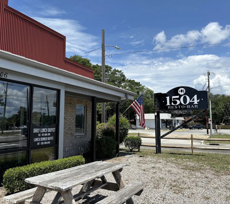 How Travelers Fold Into the Community Without Taking It Over