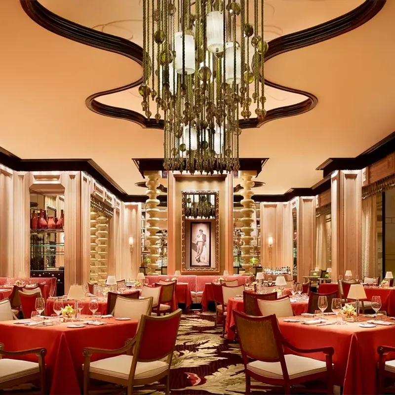 Where Italian Elegance Meets Las Vegas Glamour