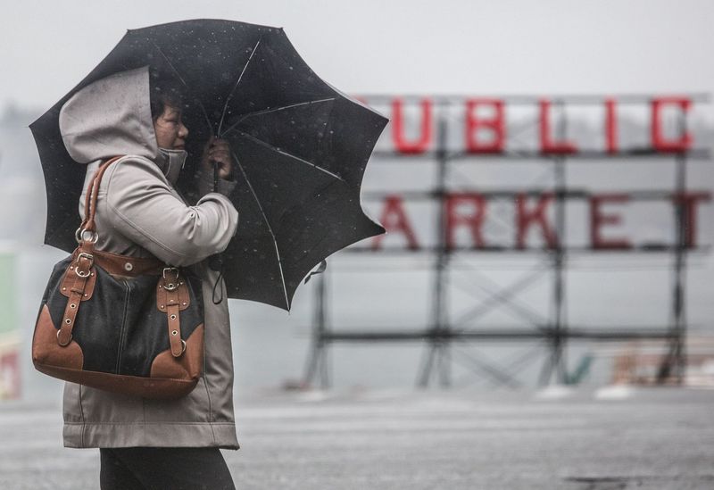 Umbrellas are a dead giveaway