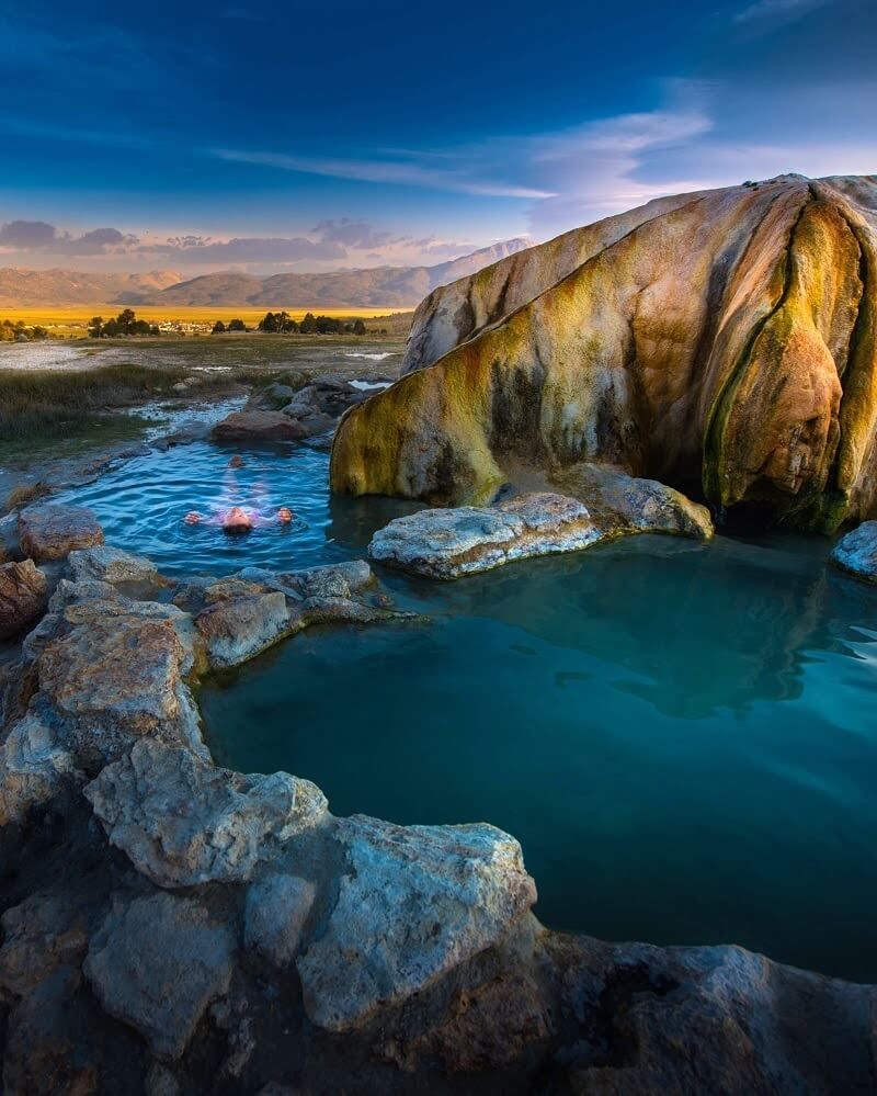 Hot Springs That Warm Autumn Adventurers