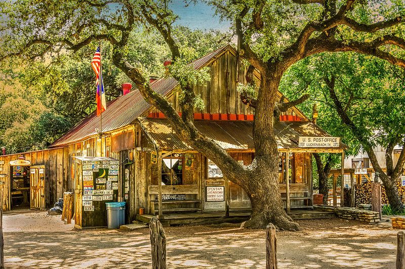 Luckenbach