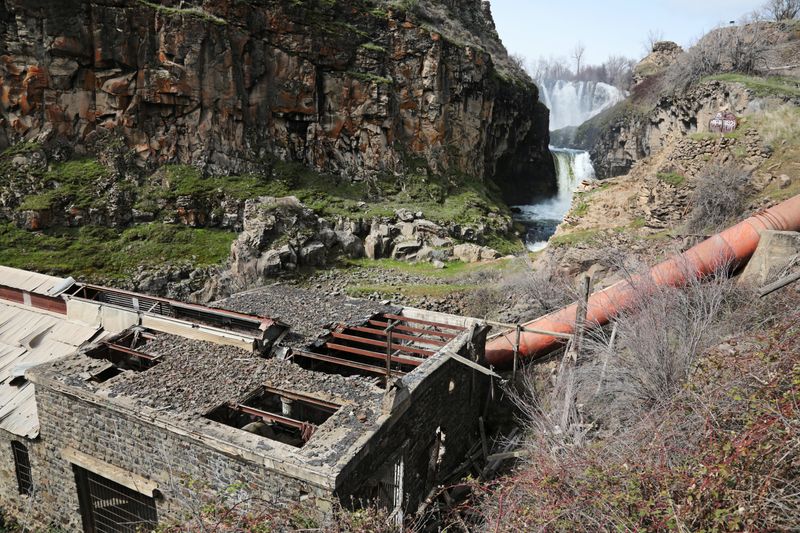 White River Falls Hydroelectric Plant