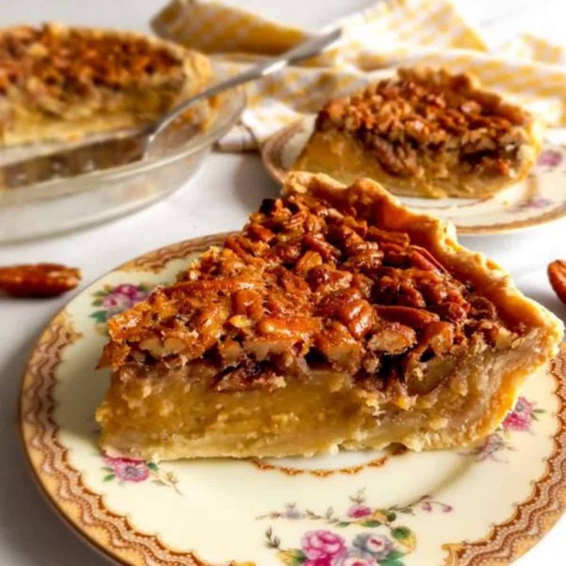 A Dessert Bar That Feels Like a Dream