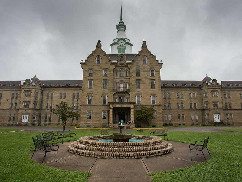Trans-Allegheny Lunatic Asylum – Weston