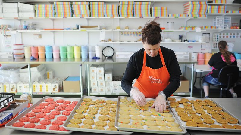Eileen's Colossal Cookies