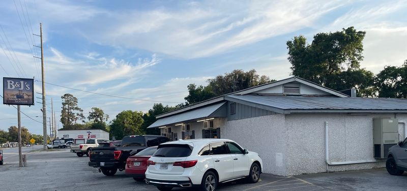 B & J's Steaks and Seafood (Darien)