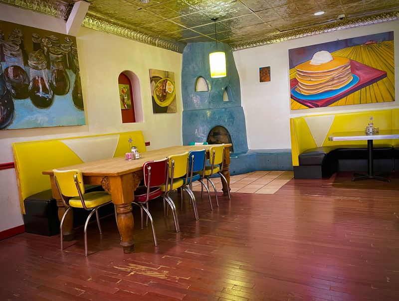 Charlie's Spic & Span Bakery & Cafe