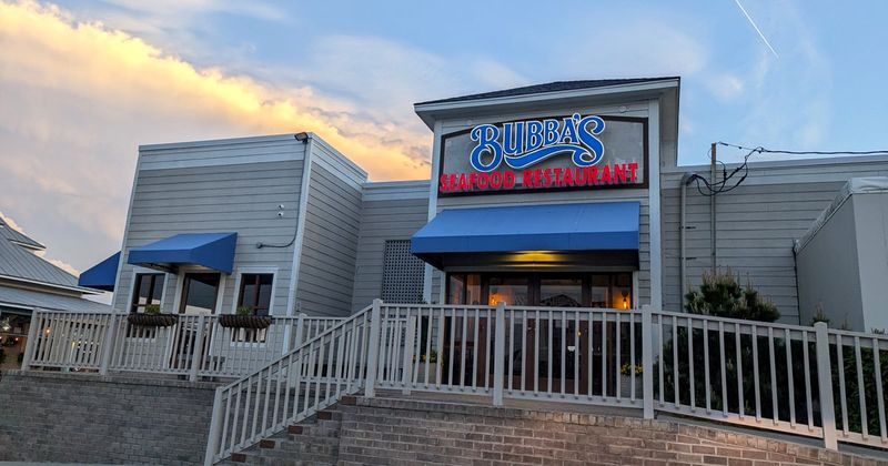 Bubba’s Seafood Restaurant and Crabhouse