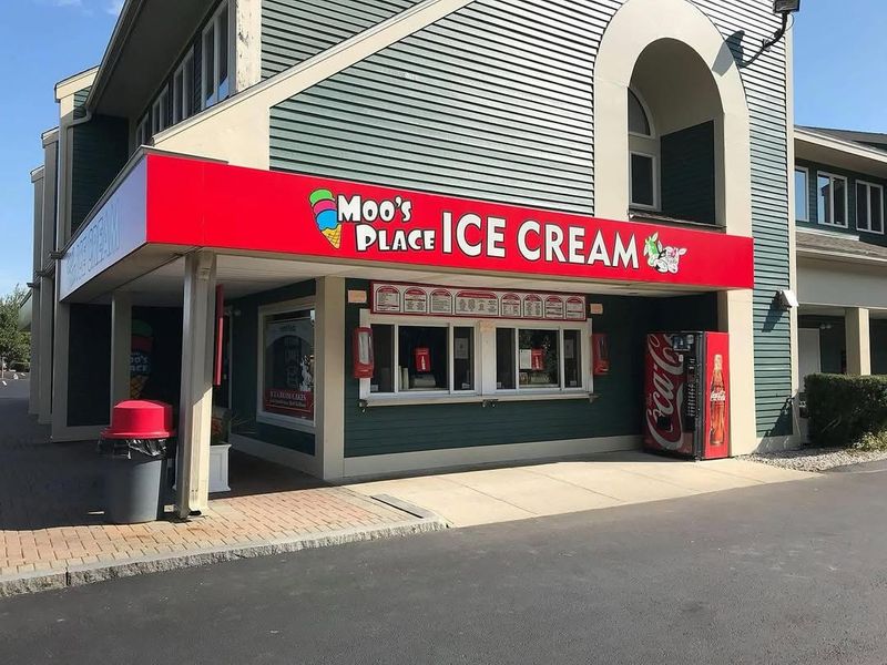 Moo's Place Homemade Ice Cream (Derry & Salem)