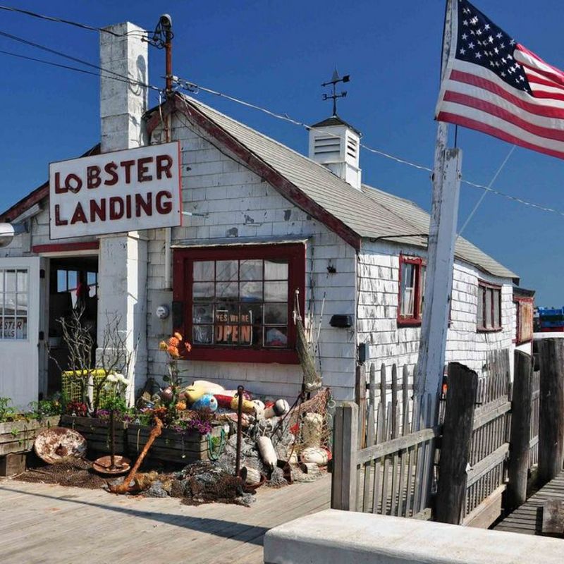 Lobster Landing - Clinton