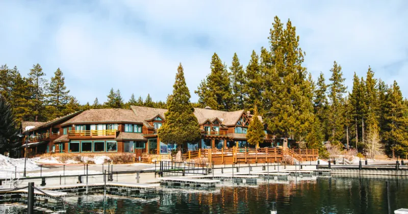 Sunnyside Restaurant & Lodge