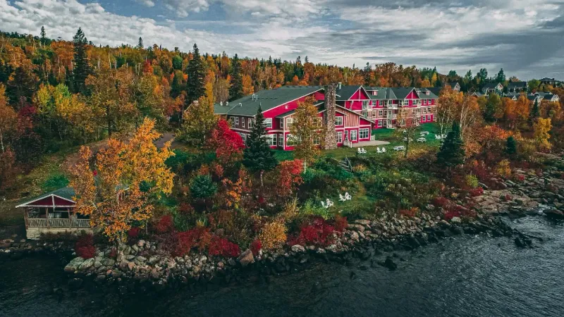 Cove Point Lodge