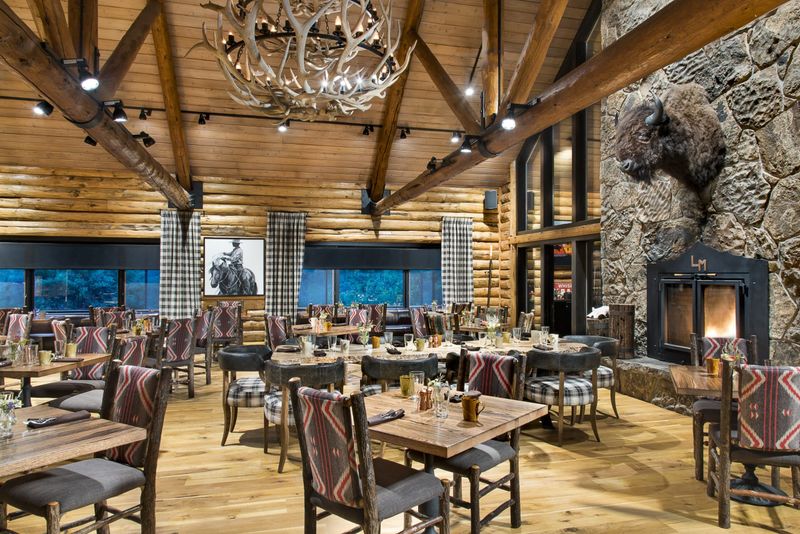 Horn & Cantle – Lone Mountain Ranch, Big Sky