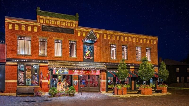 Schmidt's Sausage Haus Restaurant, Columbus