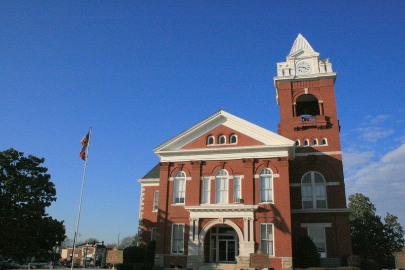 Wander Downtown Jackson, Georgia, the real Hawkins square