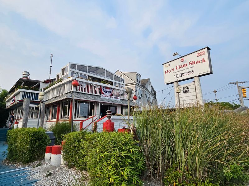 Flo's Clam Shack