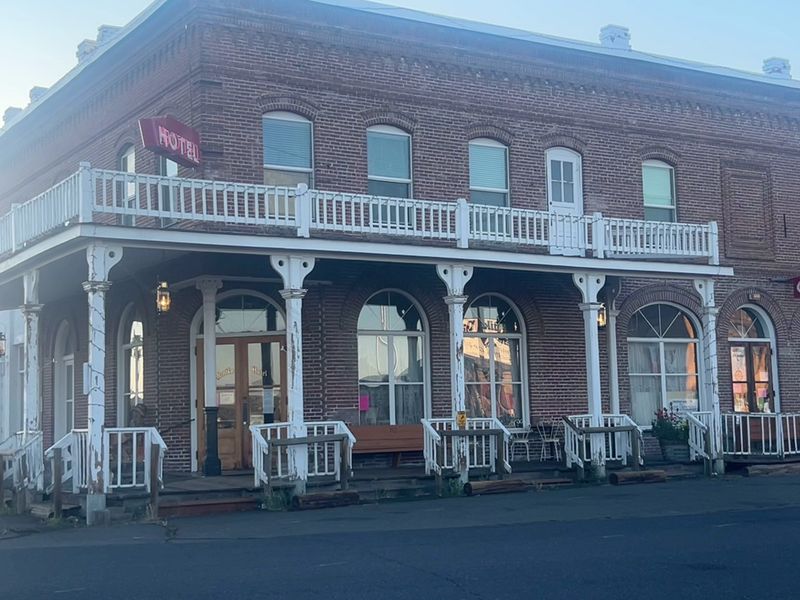 Shaniko: Oregon's Ghost Town with a Pulse