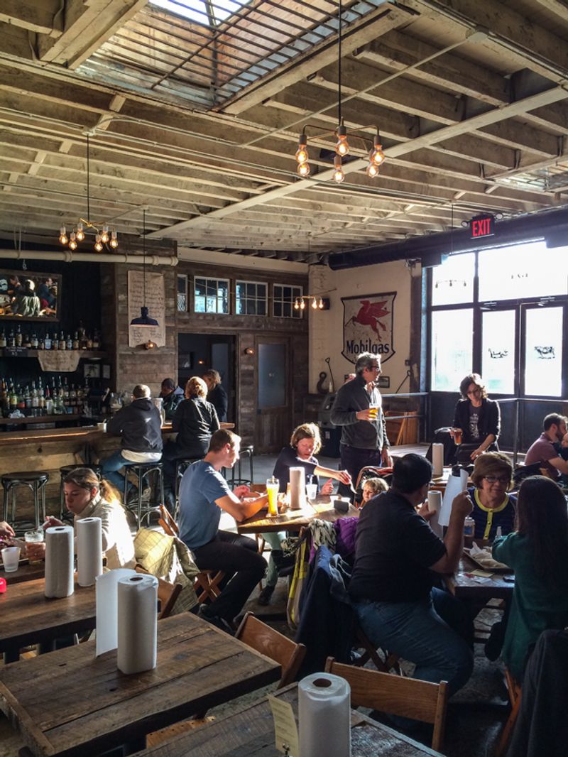 Hometown Bar-B-Que (Red Hook, Brooklyn)