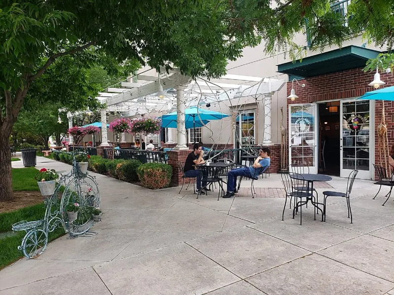 Local Businesses Supporting the Shift