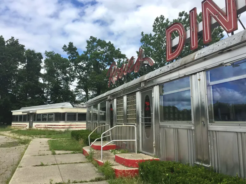 Empty Booths That Look Ready for Travelers