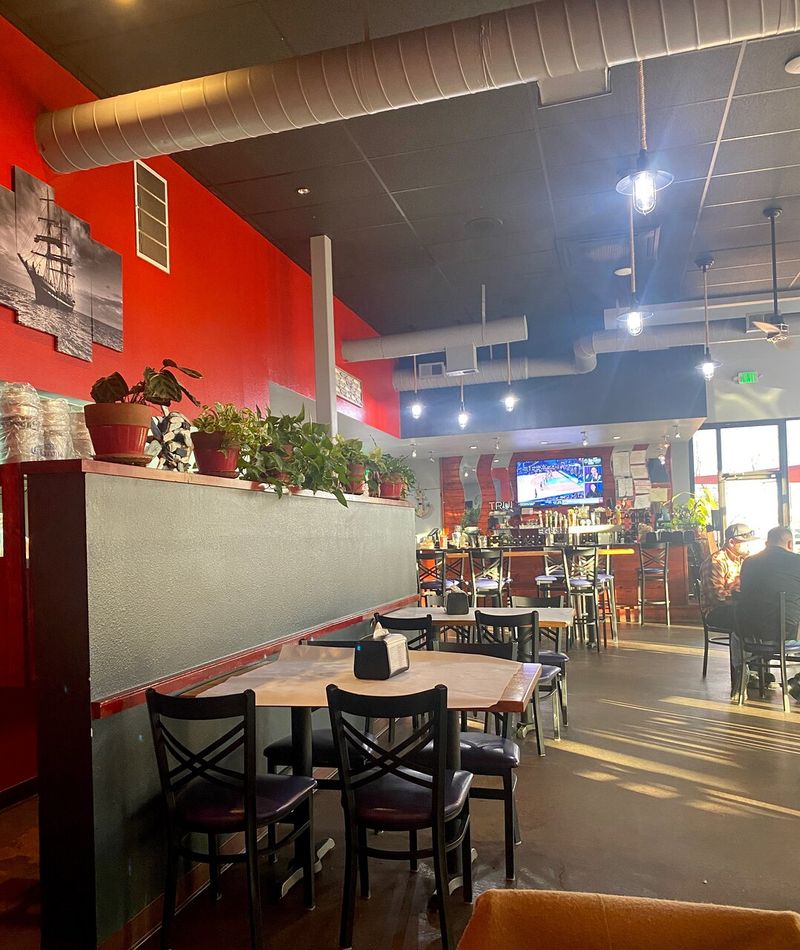 A Warm Interior That Feels Casual and Welcoming