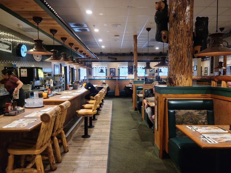 A Lodge-Style Interior Straight from the Rockies