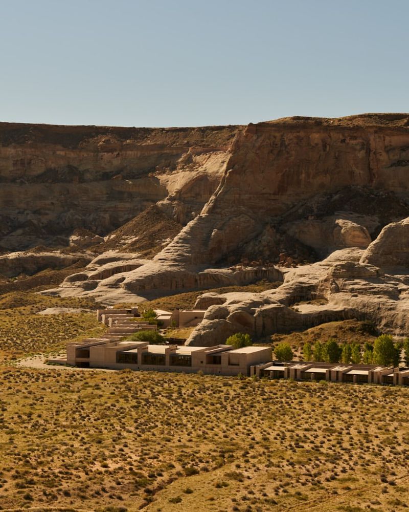 How Amangiri Blends Into the Utah Landscape