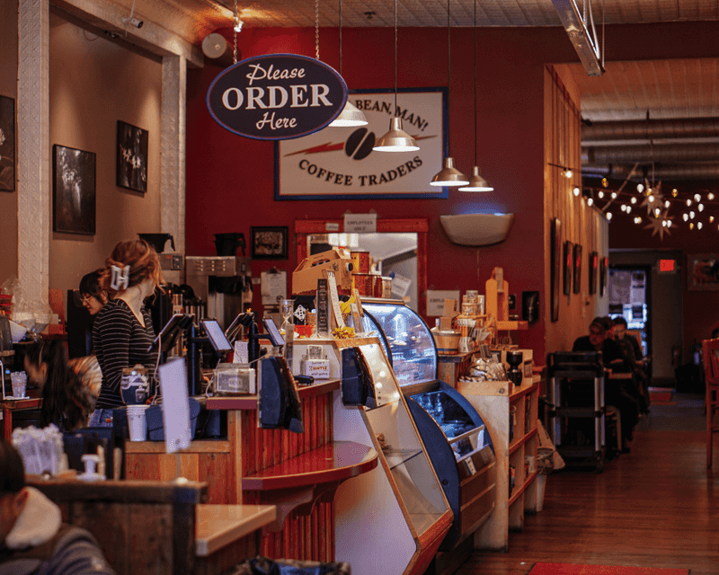 Downtown Convenience Near Shops and Transit