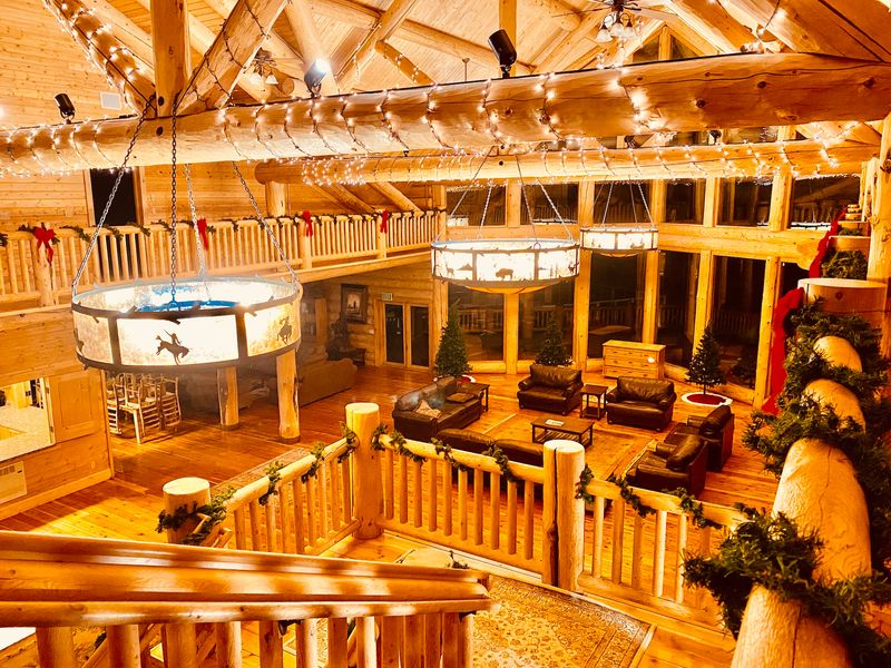 Easy to Reach, Hard to Leave