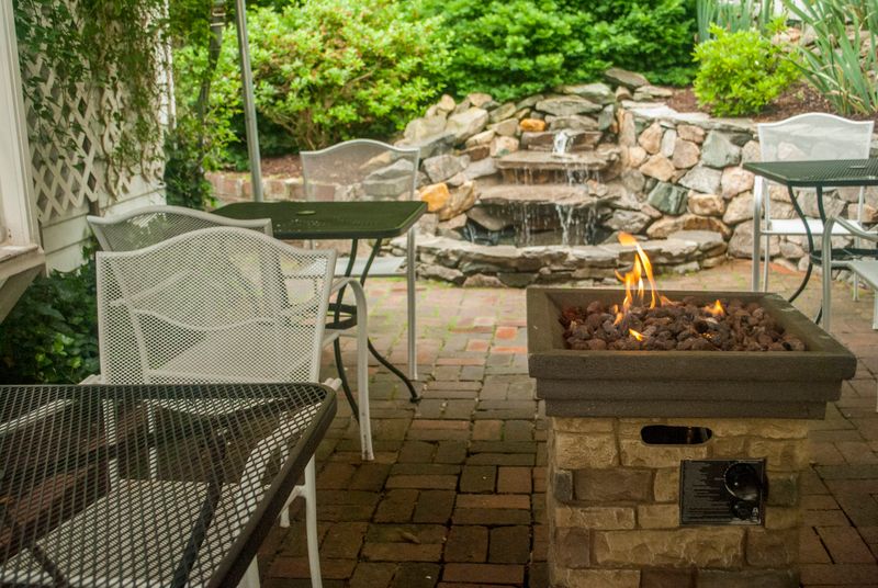 A Courtyard That Feels Timeless In Every Season