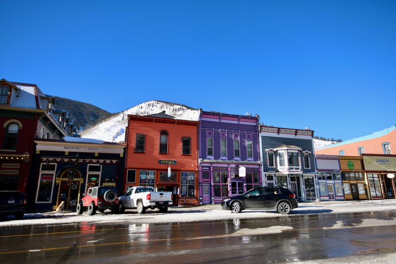 A Historic Main Street That Looks Frozen in Time