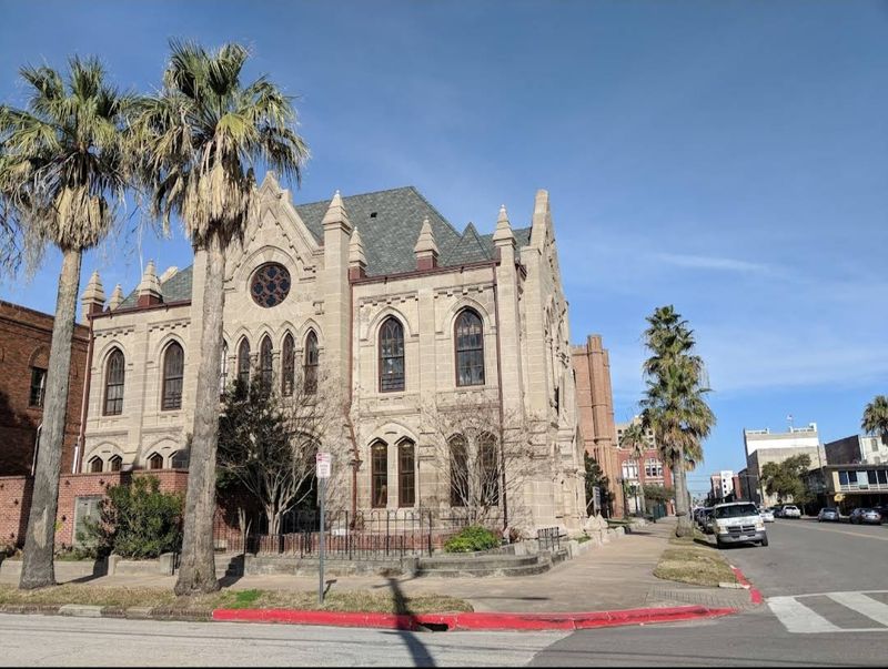 Watch Where You Tie Up, The Ban on Unusual Animals