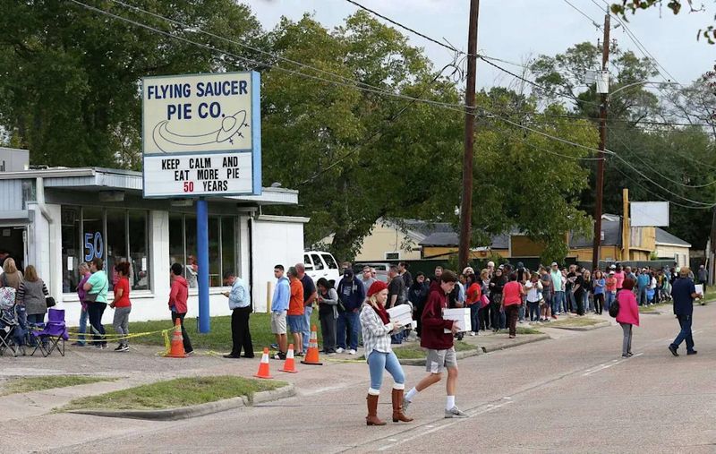 Crowds That Form Even on Quiet Days