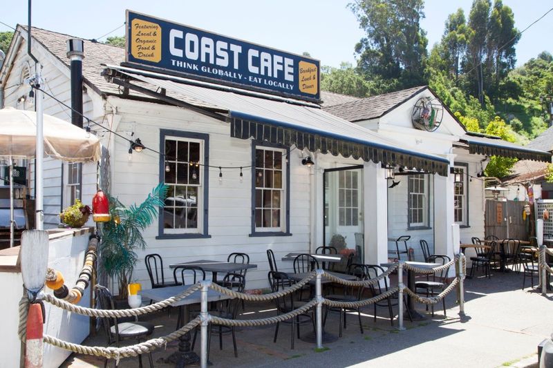 Coffee Shops With an Unpolished Warmth