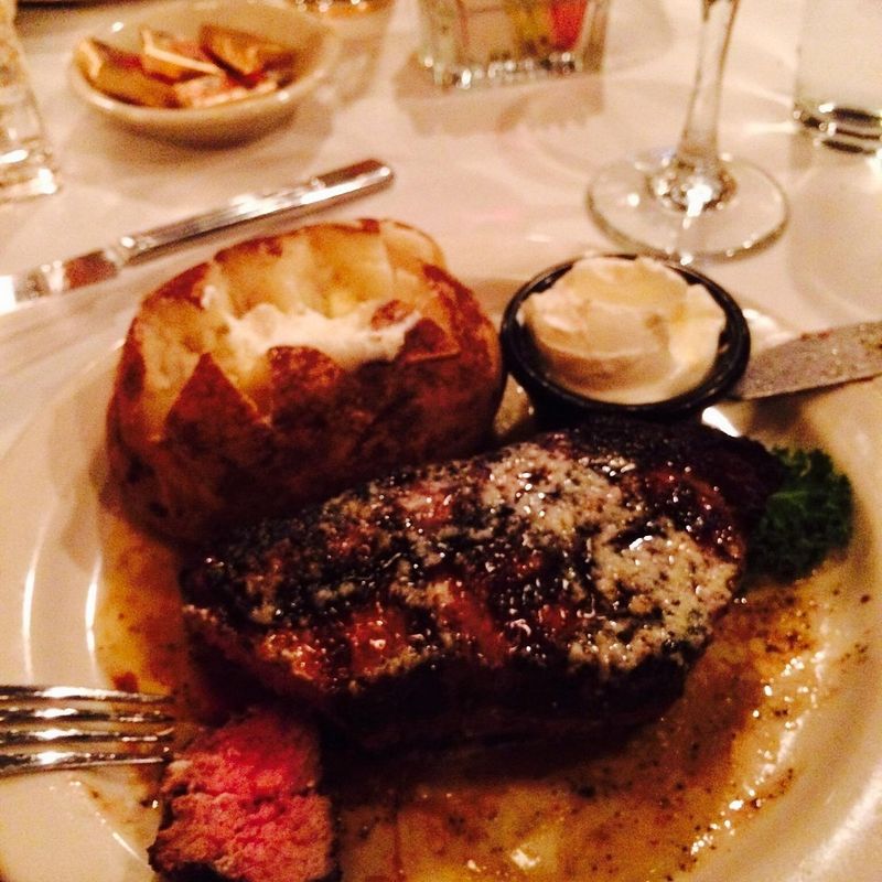 The Menu That Honors Both Steaks and Italian Roots