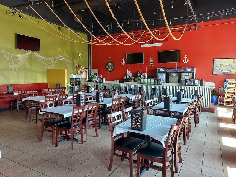 Local Regulars Who Treat the Spot Like a Ritual