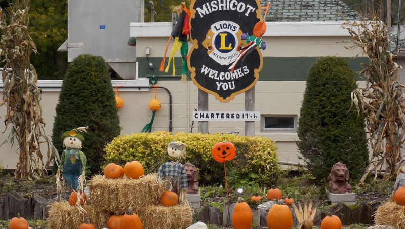 The Pumpkin Spirit That Takes Over Mishicot Each Year