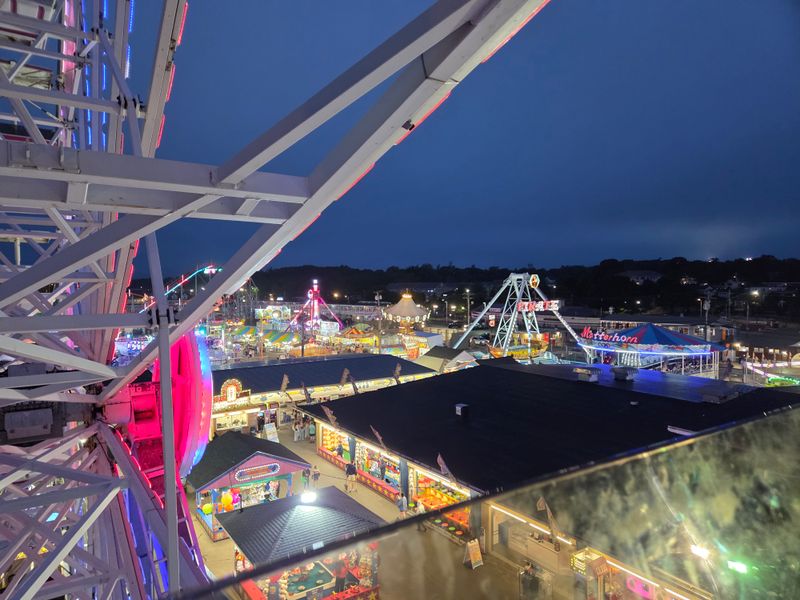 Ferris wheel views that reset your senses