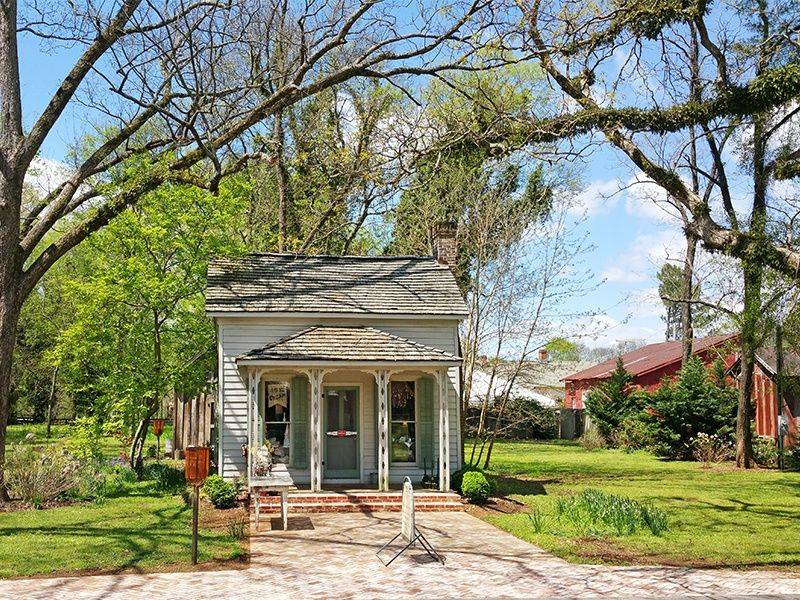 A rare kind of Southern quiet