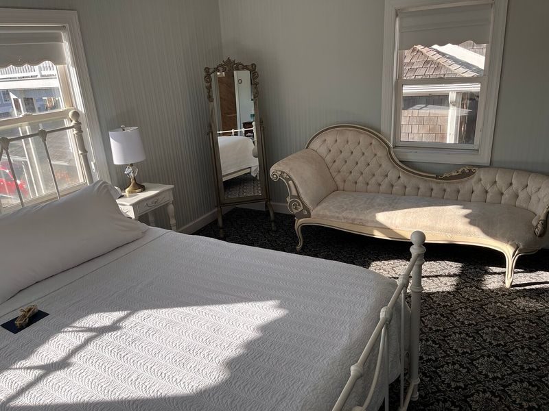 The Mysterious Waves Indoors Phenomenon