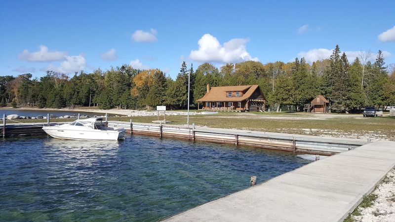 A Return Journey That Highlights Its Contrast