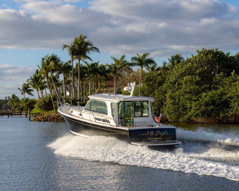 Why Travelers Love the Boat Journey to Cabbage Key