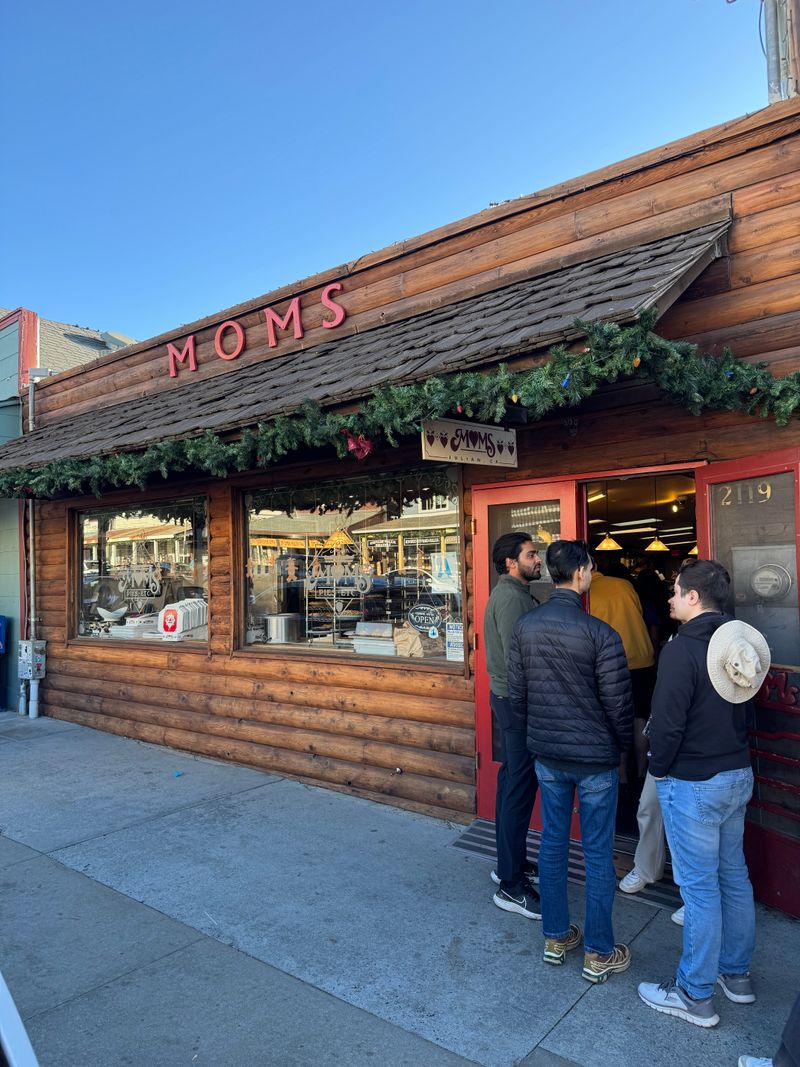 Mom's Pies and the Famous Bakery Competition