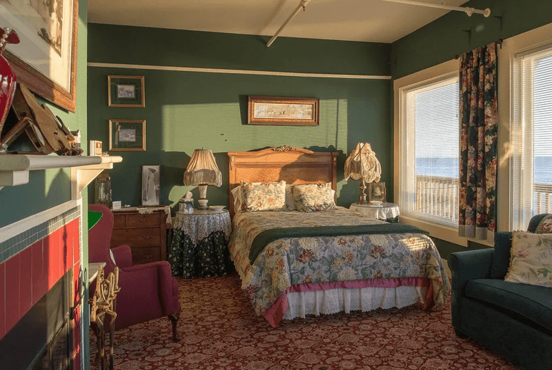 How Hotel Sylvia Became a Coastal Oregon Icon