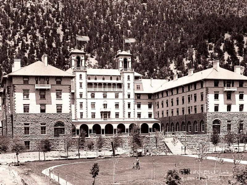 Windows to the River and the Ridge