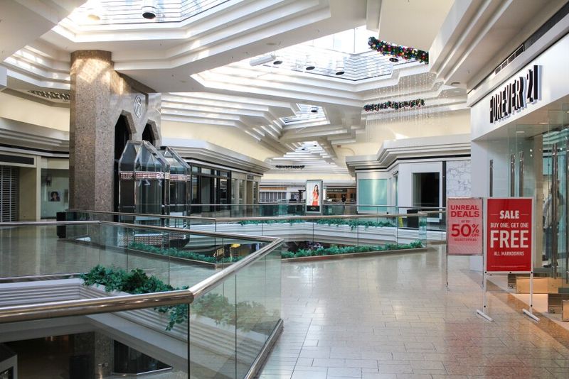 Courtland Center–style interior at The Mall at Tuttle Crossing