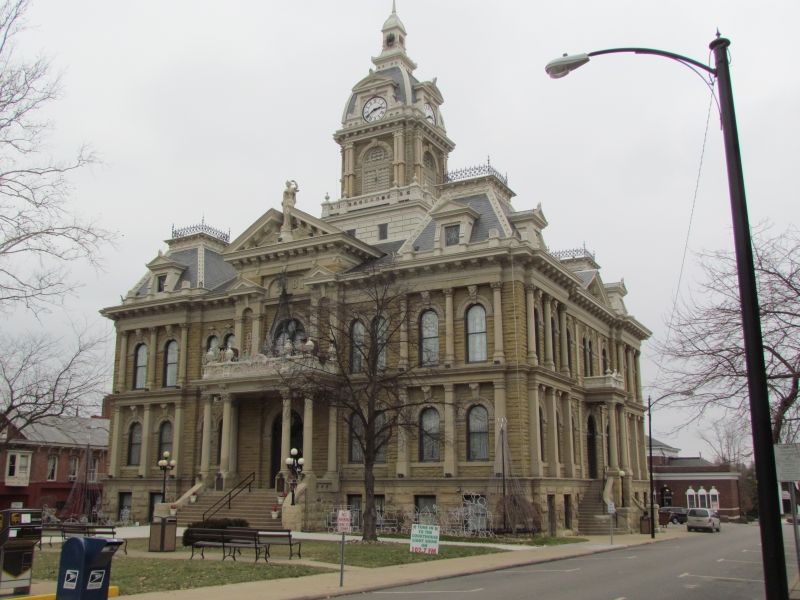 Cambridge, Ohio – Victorian Facade, Stories in the Shadows
